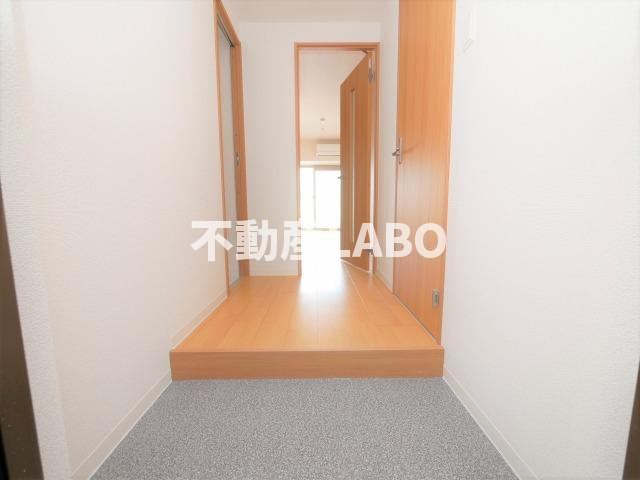 サンライフ北田辺の玄関