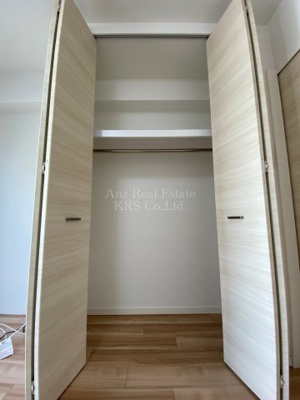 【収納】 | エスライズ西本町Ⅱ | たっぷり入るクローゼット！整理整頓をサポート！