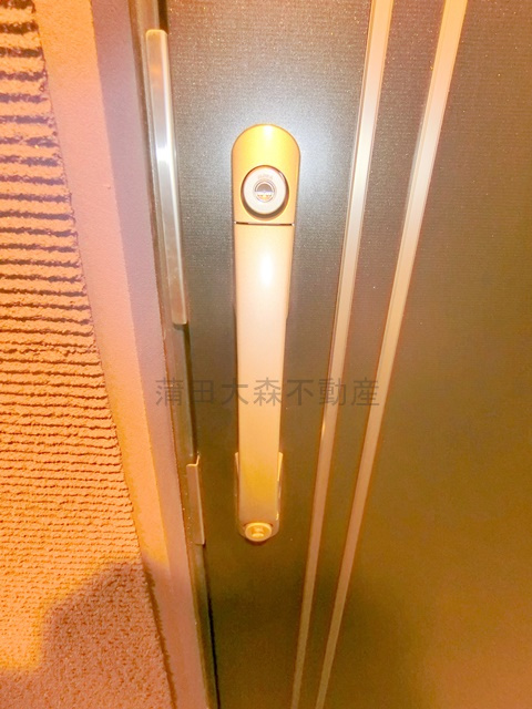 LUORE池上の玄関|ダブルロック