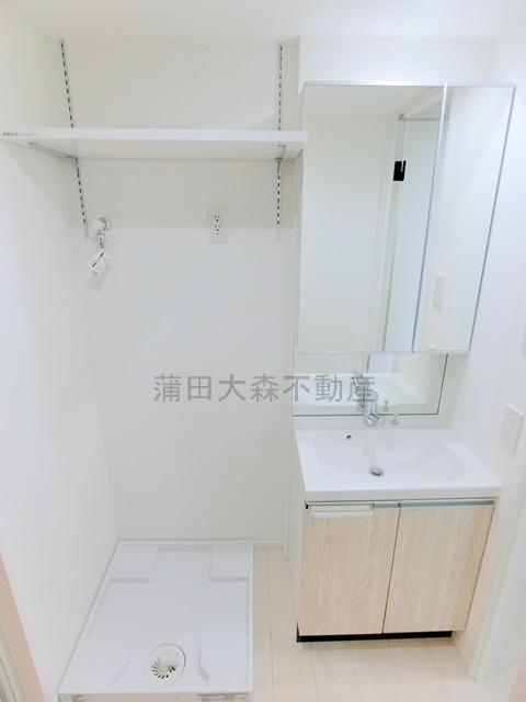 LUORE池上の洗面所|洗面脱衣所　独立洗面台　室内洗濯機置き場