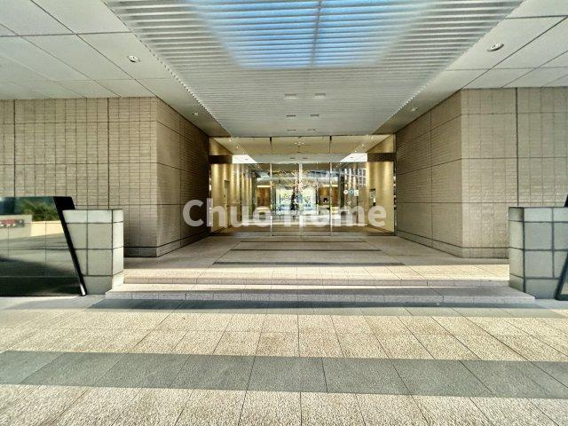 キャナルファーストタワーのエントランス|【エントランス】マンションのエントランスは、その物件の印象を決める、顔とも言える場所です。毎日通る場所ですからきれいなのが一番です。