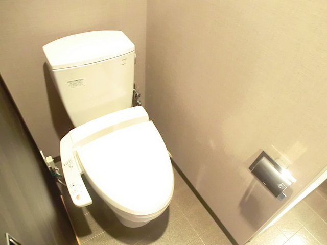 グラントゥルース王子のトイレ|ウォシュレット付きです