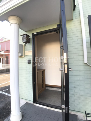 【玄関】 | ＣａＳａ　Ａ・Ｇ　Ｂ棟 | シンプルで使いやすい玄関です