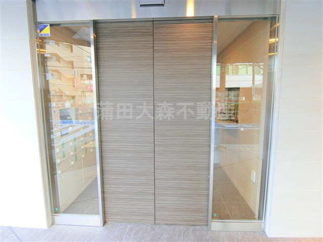 アイル グランデ南大井のエントランス