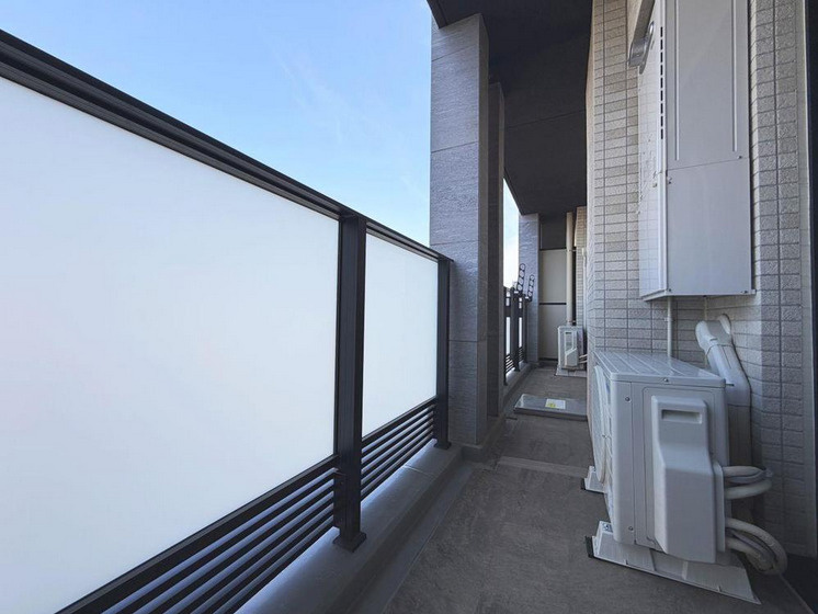 【バルコニー】