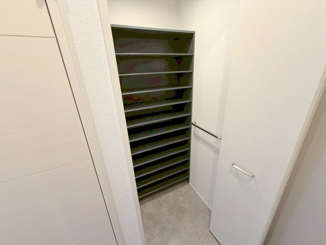リヴィエール　下井草の収納