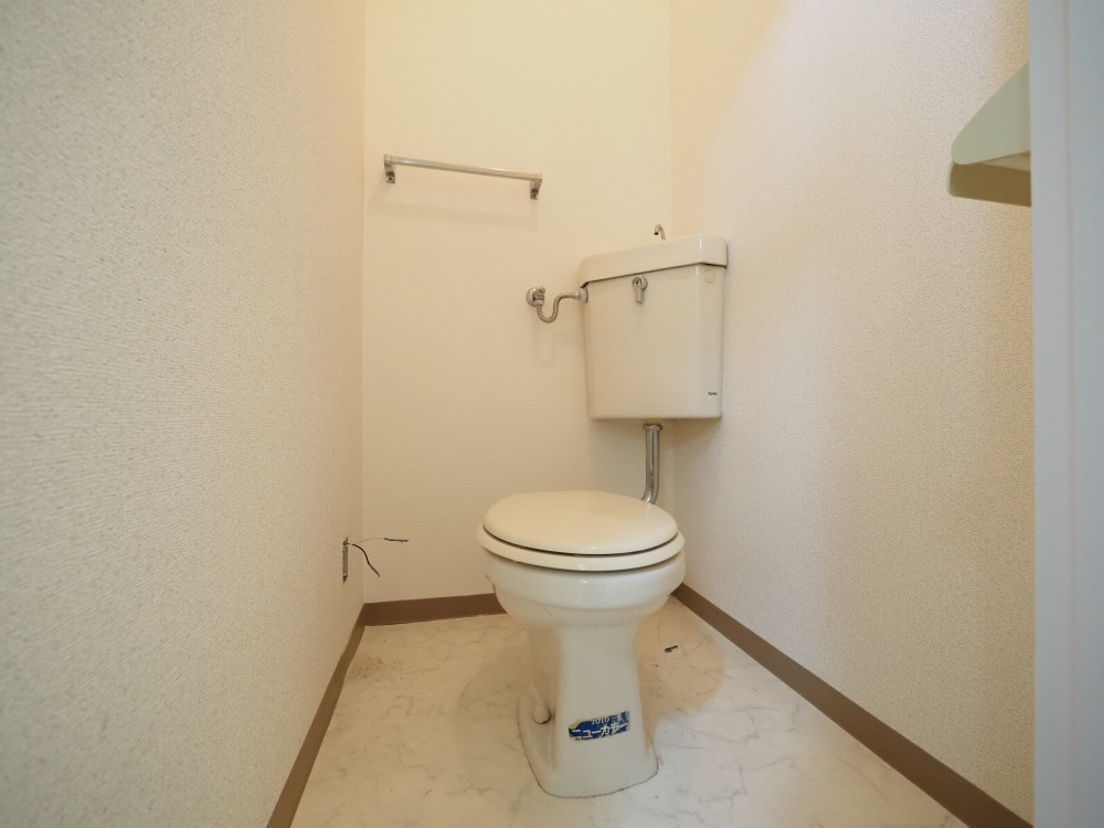 大阪市北区中崎西４丁目の賃貸マンションのトイレ
