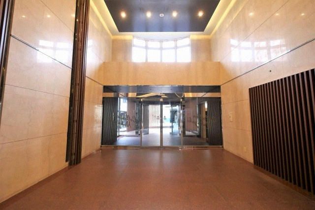 大阪市北区中崎西４丁目の賃貸マンションのロビー