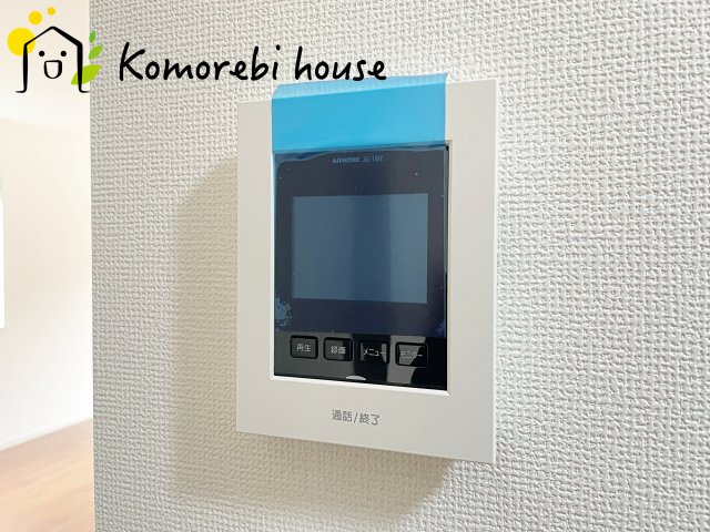 上尾市浅間台　3期　新築一戸建て　01の防犯設備|モニター付きインターホンです