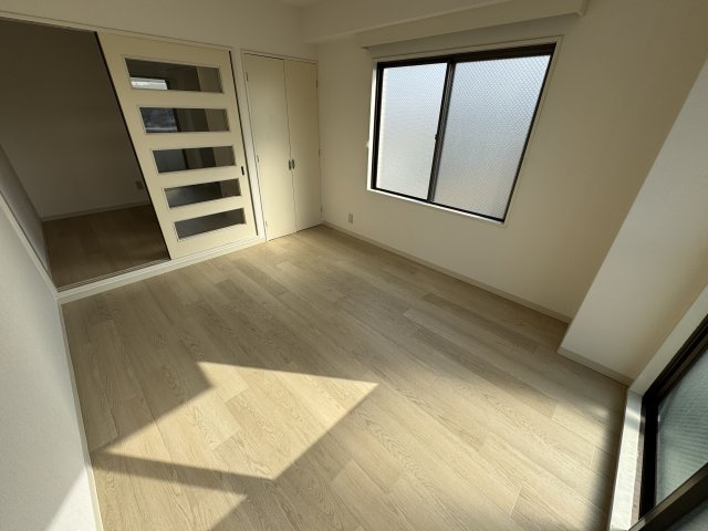 ライフイン玉川の洋室|広々とした洋室です