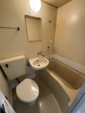 ライフイン玉川の浴室