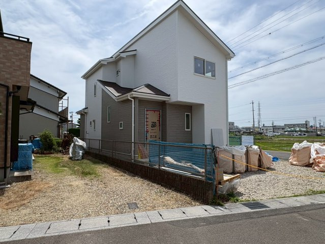 新築戸建　岐阜市茜部菱野　全1区画分譲の外観|「現地（2026年6月19日）撮影」　
■全体写真　
■ヤマダ不動産　株式会社リライフ　