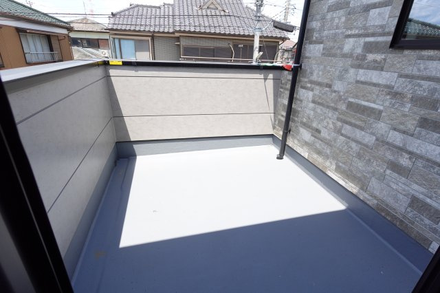 川越市今成４丁目　4LDK並列駐車２台　新築戸建のバルコニー