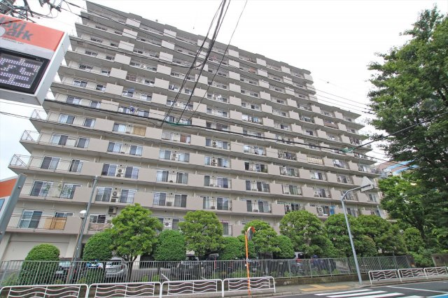 ２００万円値下げ！ファミール亀戸　３階　リノベーション済の外観