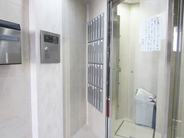 ローレル新町のセキュリティ|オートロック完備でセキュリティも安心