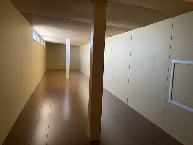 【中古戸建】伊勢崎市韮塚町の収納|■小屋裏収納｜小屋裏収納をご準備しています♪大きな物で収納に困ってしまう。などの心配もございません♪