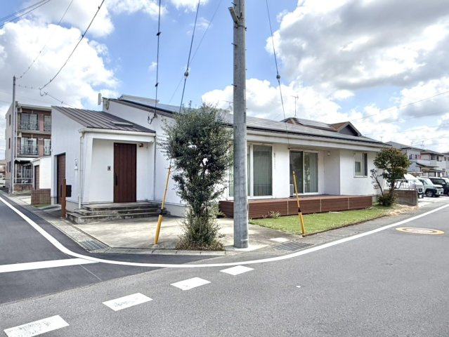 【中古戸建】伊勢崎市韮塚町の外観|■外観|シンプルで洗練されたデザインは住まう人の色に染まり、個性を映し出します♪本日見学可能(*＾＾*)
