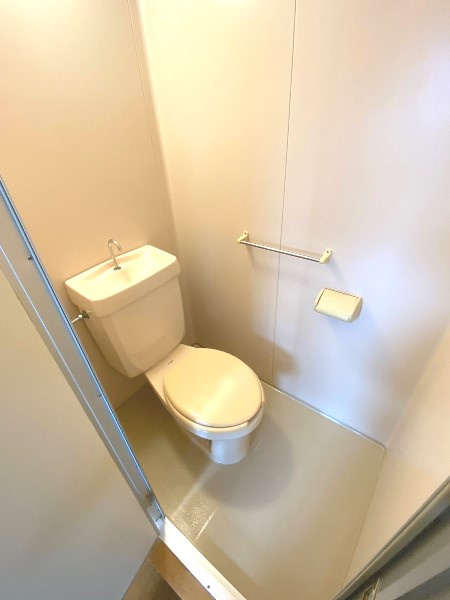 ラピエール沖のトイレ