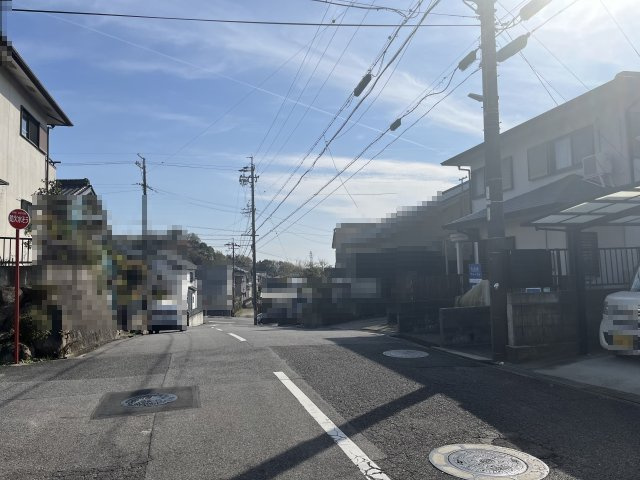 【前面道路含む現地写真】の画像