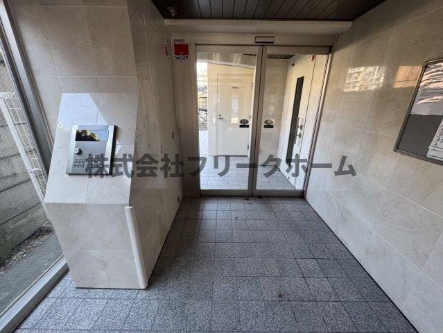 武蔵野市中町２丁目の賃貸マンションのロビー