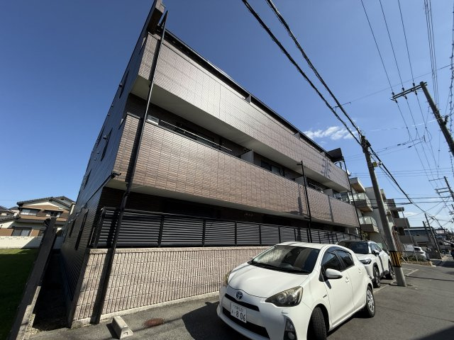 アンプルールフェール江坂