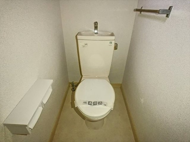 ルーラルコンフォート箱田Bのトイレ