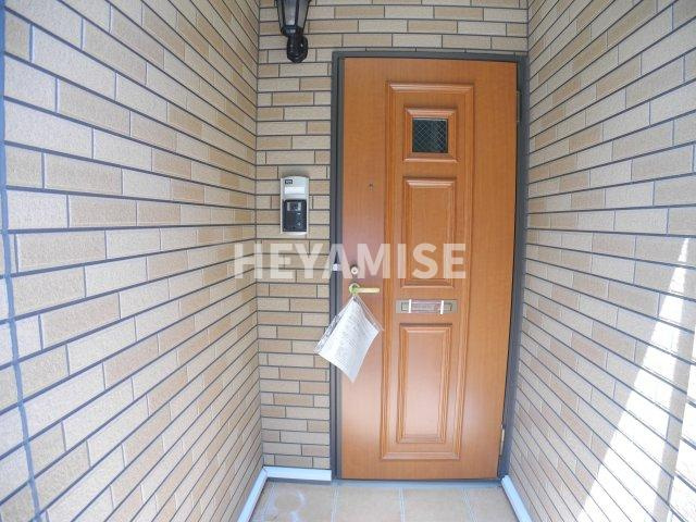 ウインド　バレーAの玄関