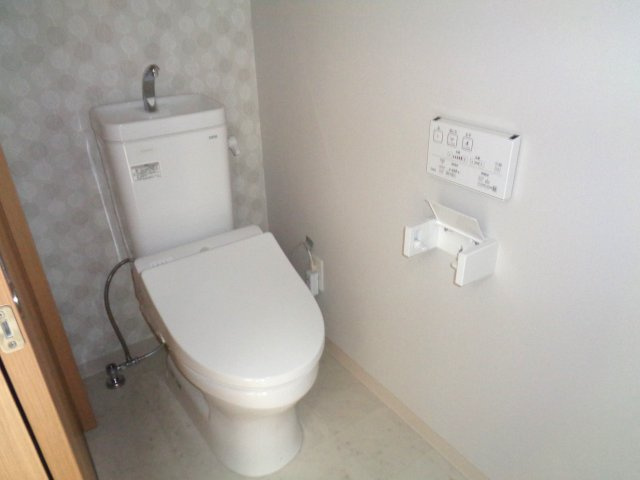 Astoria Aのトイレ