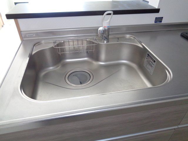 Astoria Aのキッチン|ステンレスシンク