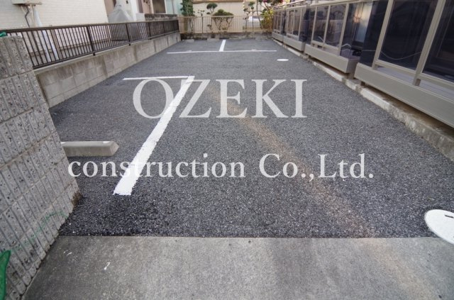 ベルゲンコートの駐車場