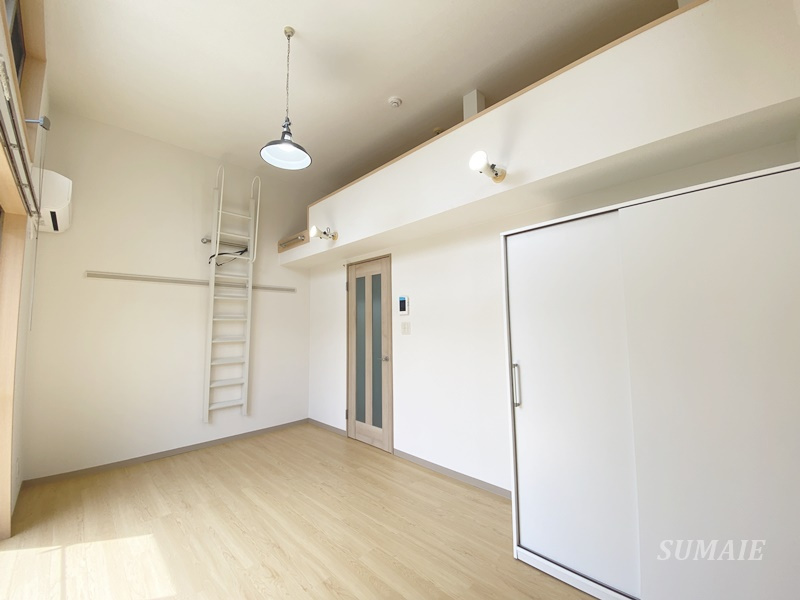 プレラッセの寝室|天井高いです☆