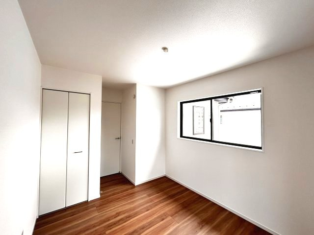【LIGARE】小山市城北 第15期 全2棟の洋室|〇1号棟　2F洋室5.7帖〇
※2026年6月撮影