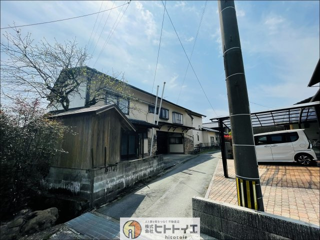 八女市津江土地　建物有の前面道路含む現地写真