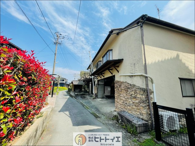 八女市津江土地　建物有の前面道路含む現地写真