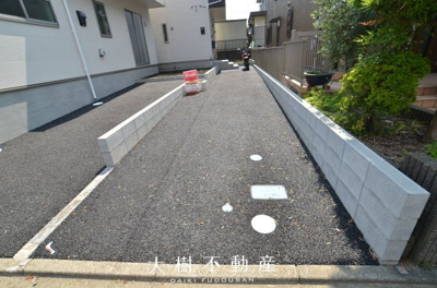 【駐車場】 | 海老名市国分寺台１丁目 新築戸建て 全2棟【仲介手数料無料】