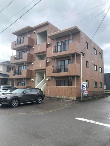 ラピエール亀崎の外観