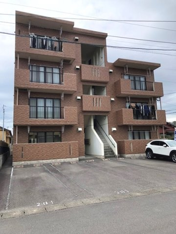 ラピエール亀崎の外観