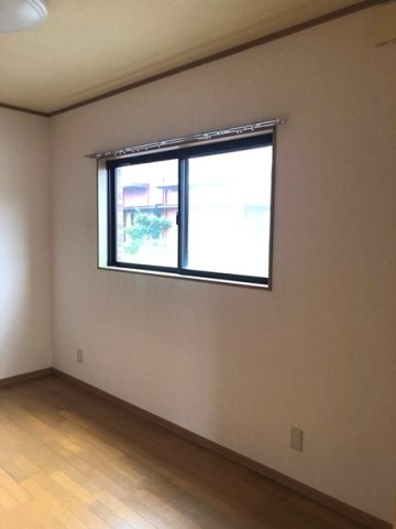 ラピエール亀崎の居間・リビング