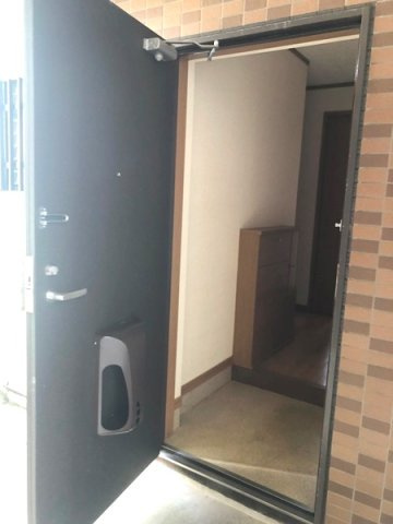 ラピエール亀崎の玄関