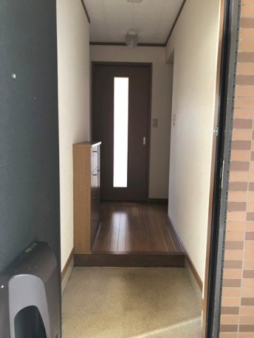 ラピエール亀崎の玄関