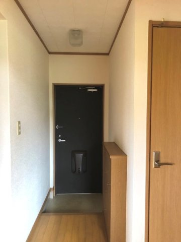 ラピエール亀崎の玄関