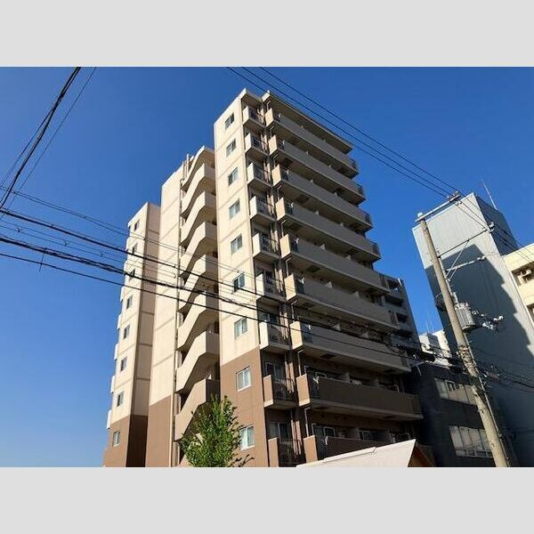 K’s SQUARE ESAKAの外観