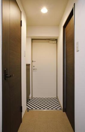 リード中央町【10,000円キャッシュバック対象物件】の玄関|落ち着いた玄関です