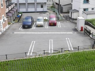 サニーレジデンスＦⅢの駐車場