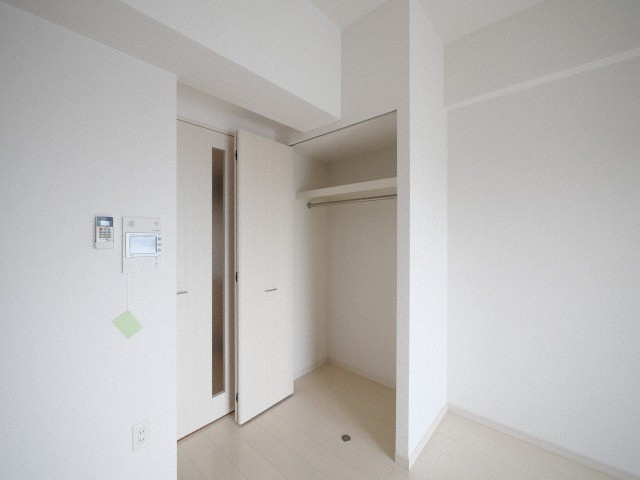 大阪市淀川区東三国１丁目の賃貸マンションの収納