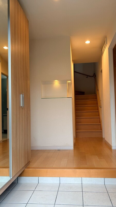ゆりのき台５丁目戸建ての玄関