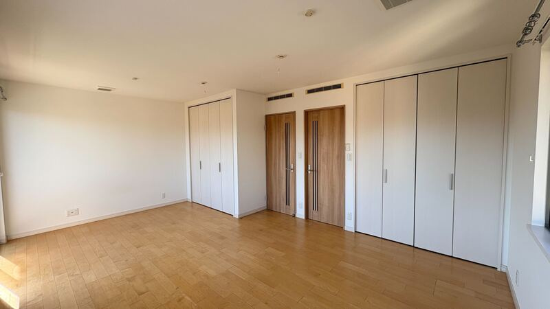 ゆりのき台５丁目戸建ての居間・リビング