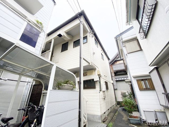 アイパレスの外観|閑静な住宅地にある物件です♪