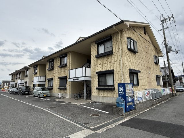 北葛城郡広陵町大字疋相のアパートの外観