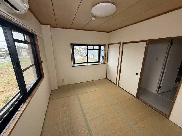 北葛城郡広陵町大字疋相のアパートの和室